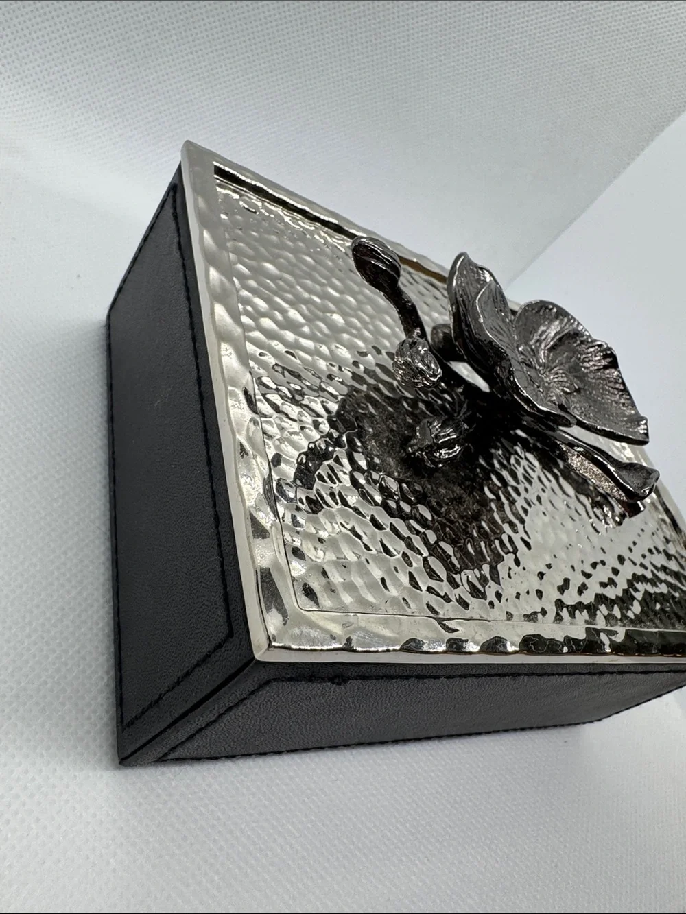 NIB Michael Aram Black Orchid Mini Jewelry Box